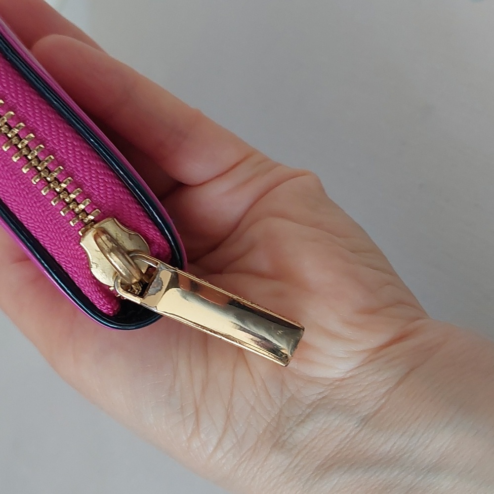Tory burch large zip around wallet - Picture 13 of 13